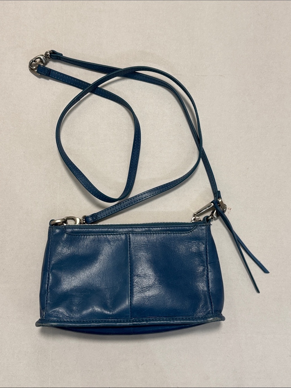 Hobo Cadence Convertible Crossbody Purse Leather 9x5x2.5 Flaws